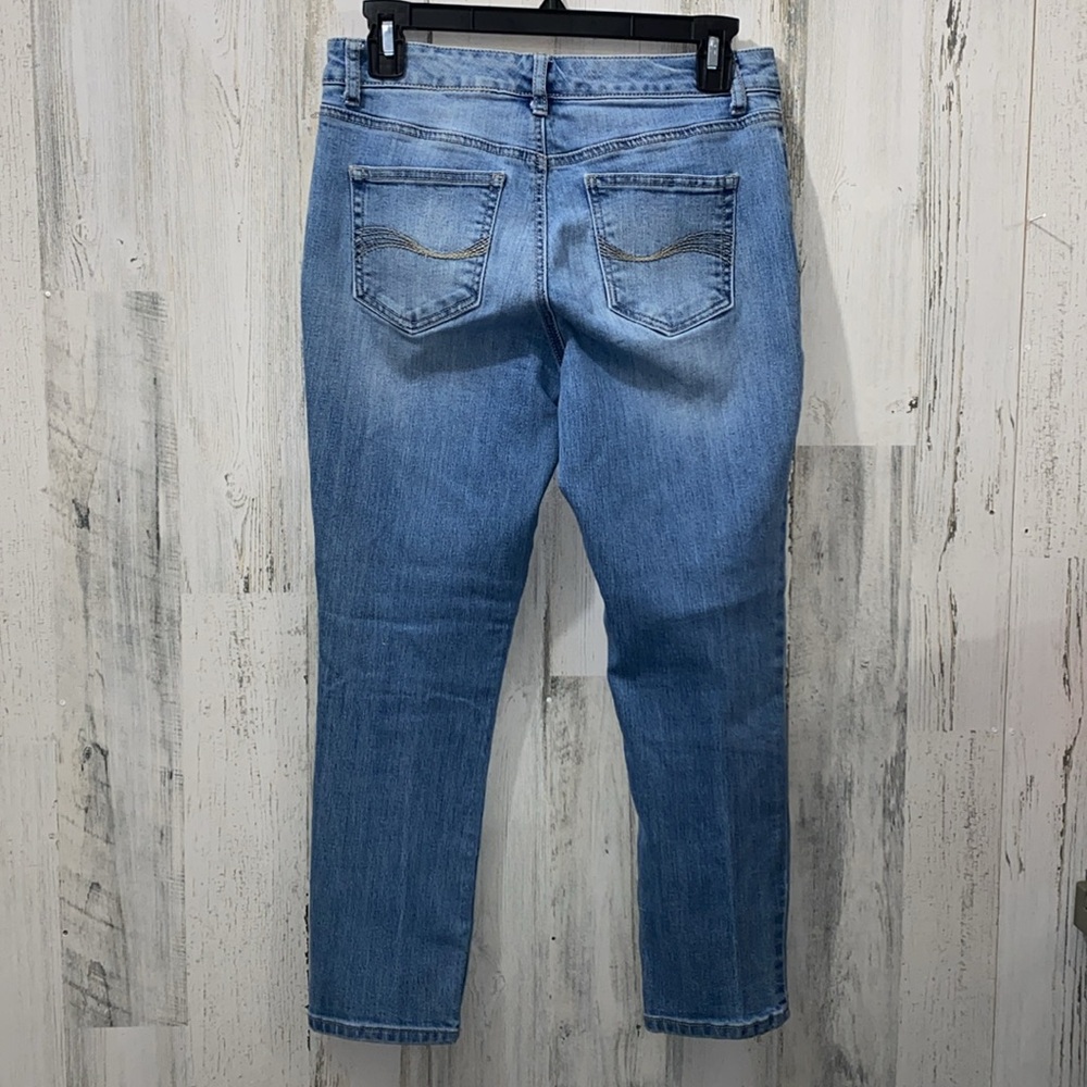 0103 Bandolino Mandie Jeans - Picture 2 of 3
